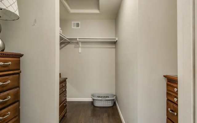 Scottsdale Kierland 3 Bdrm With Sparkling Pool!