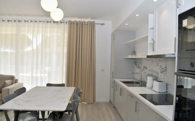 White Moon Apartment 302