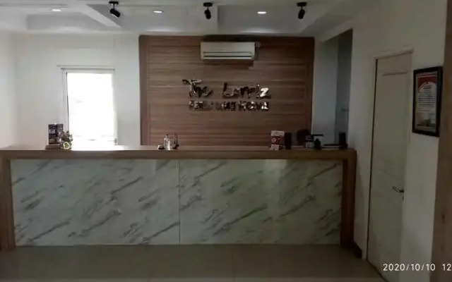 The Lorriz Centro Seroja