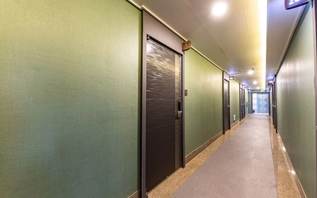 Mokpo Nine Self Check-in Hotel