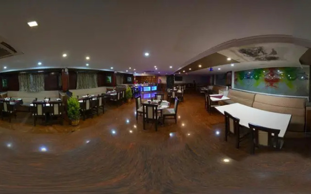 OYO 8646 Mahendra Hotel