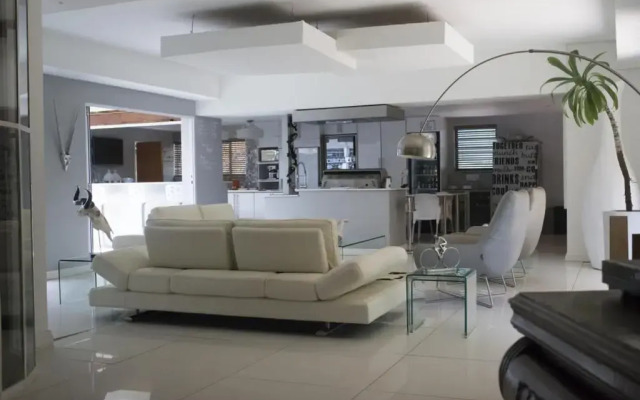 Luxury Upmarket Guesthouse 20 on 4th