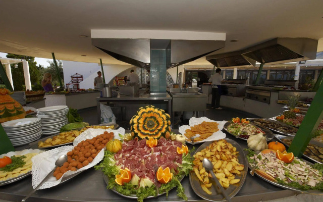 Hotel & Villaggio Torre Normanna