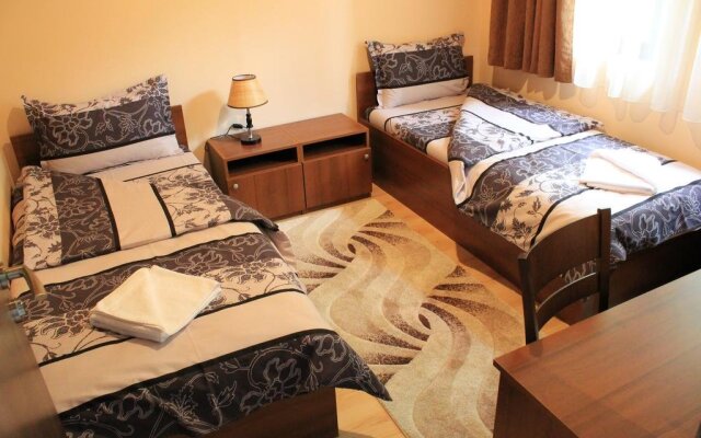 Semeen Hotel Han Dyavolski Vodi