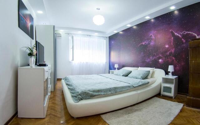 White Night City Center Apartman