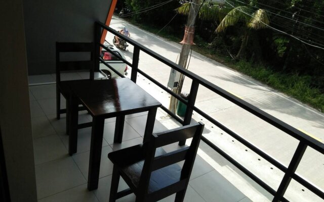 Top Harvest Rental Hostel