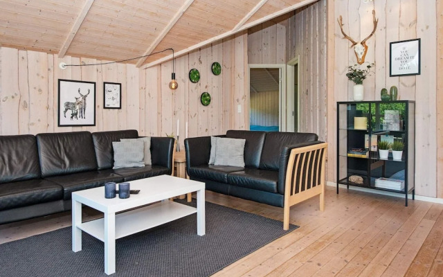 6 Person Holiday Home in Toftlund