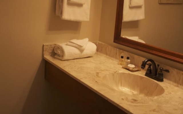 Rumbling Bald Resort