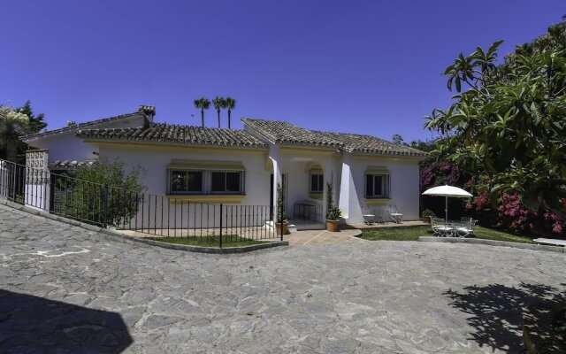 Beautiful Villa Near Beach - Marbella