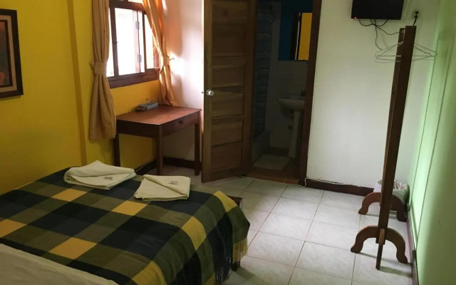 Hostal Albergue Español
