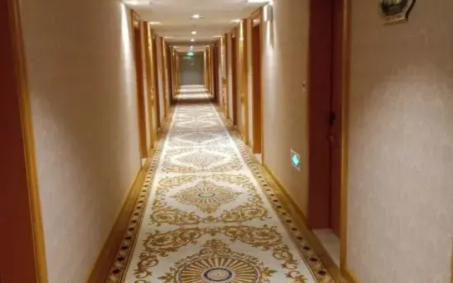 Elong Anyun Hotel (Fuyang Linquan County Government Service Center)