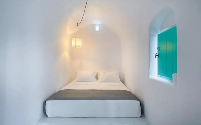 Two Bedroom Villa With Private Indoor Cave Pool