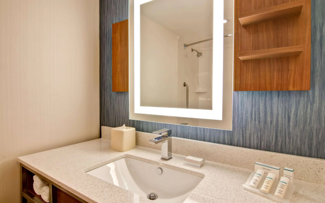 Hilton Garden Inn Toronto - Mississauga