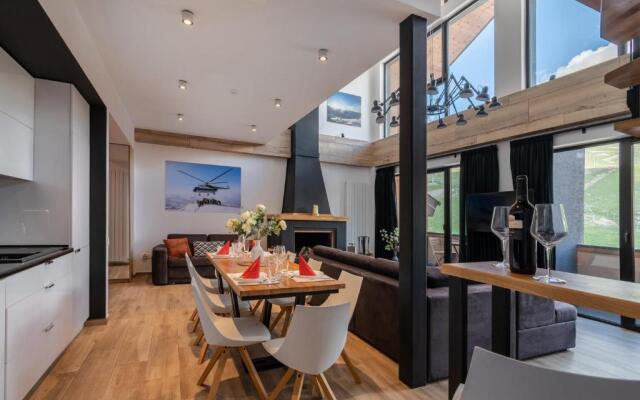 7 Senses Luxury Apartment