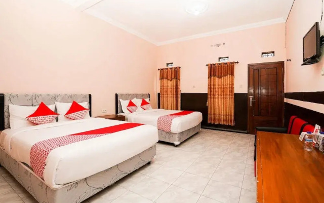 Rahayu Hotel by OYO Rooms