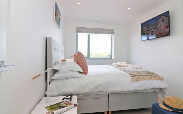 Saltwater, One Lusty Glaze