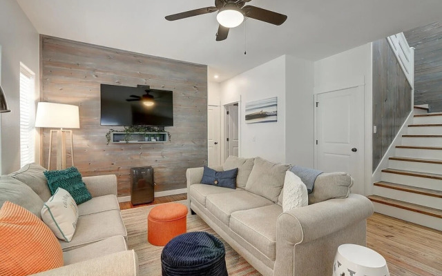 519wac 3 Bedroom Home by Redawning