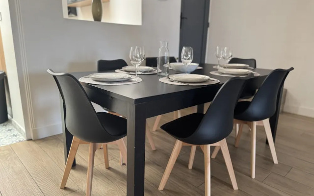 Home in Le Mans Near 24 Hours Circuit