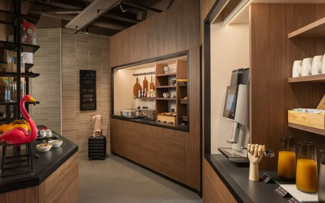 Moxy Paris Clamart