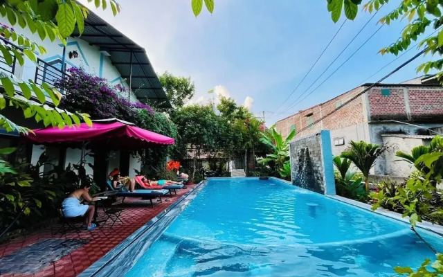 Funny Monkeys Homestay