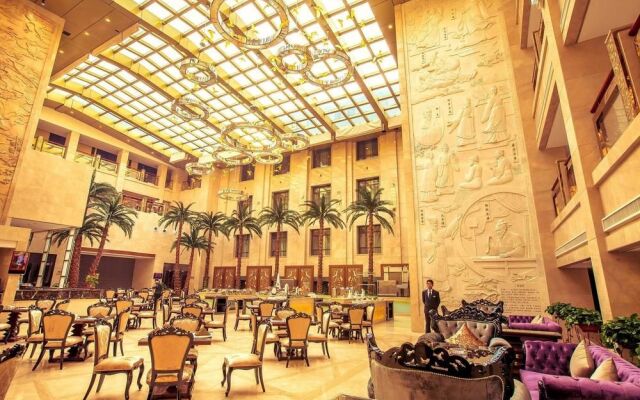 Huangjingang Holiday Hotel