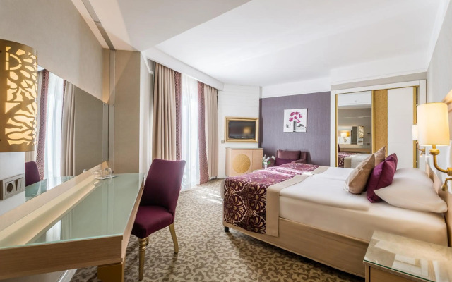 Villa Side Residence