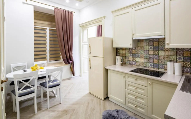 Avangard Sholom Aleichem* Apartment