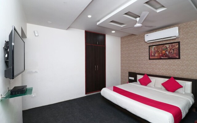 Hotel Moti Dungri Palace