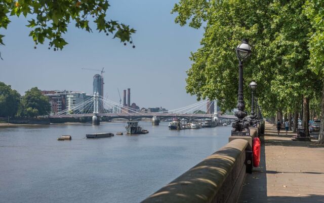 Charming Chelsea Apartment overlooking the Thames