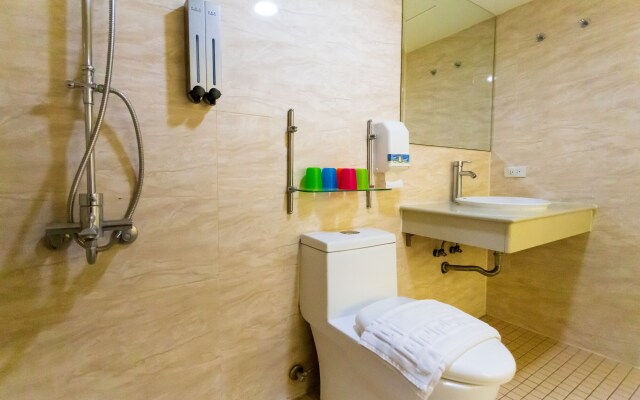 New Rise Hotel
