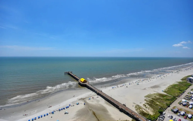 Margate Tower 2401 4br 3 Ba Direct Oceanfront 4 Bedroom Condo by RedAwning