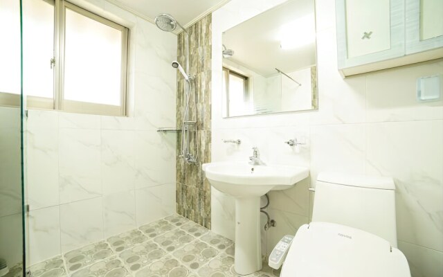 Ganghwa Once Upon A Time Golden Grass Pension