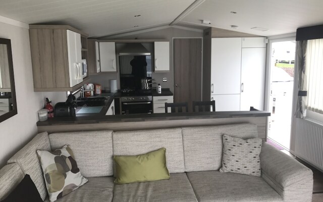 Craig Tara Deluxe Caravan Holidays