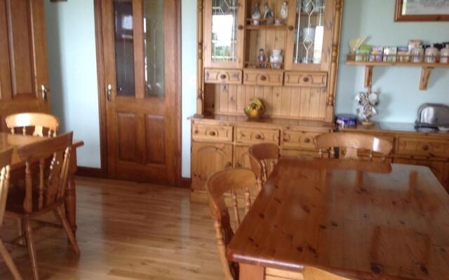 The Rock Equestrian Farm B&B