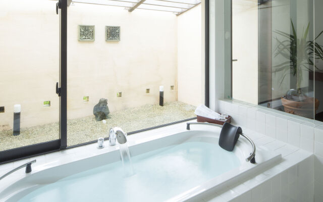 Hoshino Resorts RISONARE Kohamajima