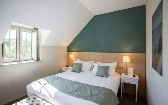 Hôtel de L'Abbaye Le Tronchet - Handwritten Collection