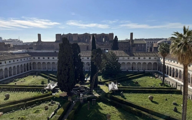 Camere con vista sul Chiostro Di Michelangelo