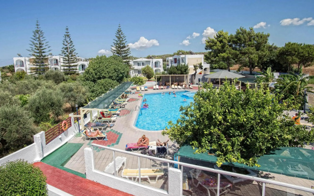 Summer Dream Hotel
