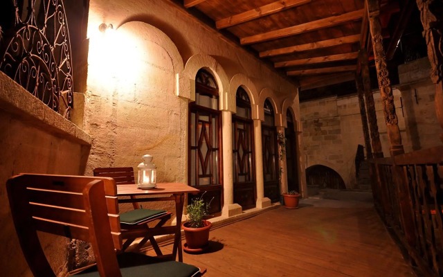 Has Cave Konak