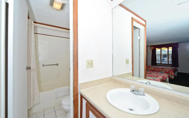 Americas Best Value Inn & Suites Warren Detroit