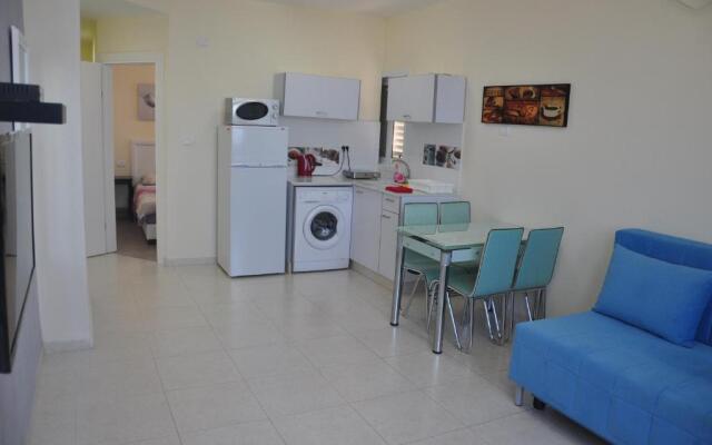 Short Term Apartment Tel Aviv Bat Yam 413