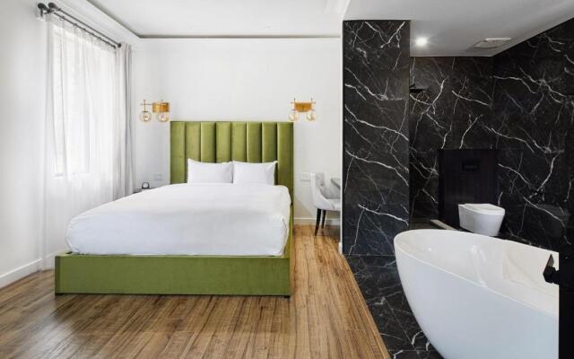 Mount Alverno Luxury Resorts