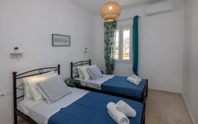 Zen Beach House in Tinos 1