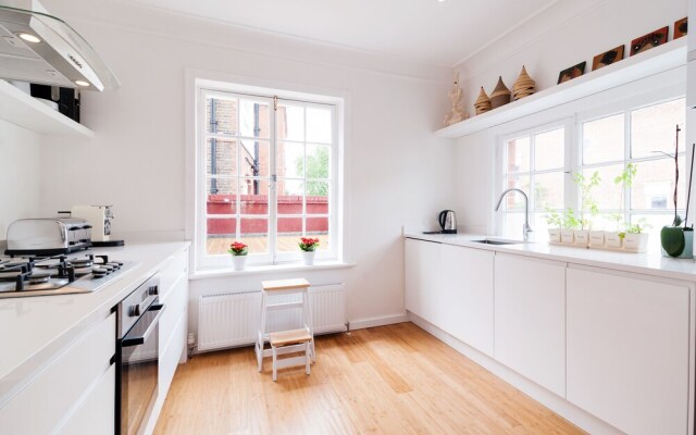 The Brook Green Family House - CDL