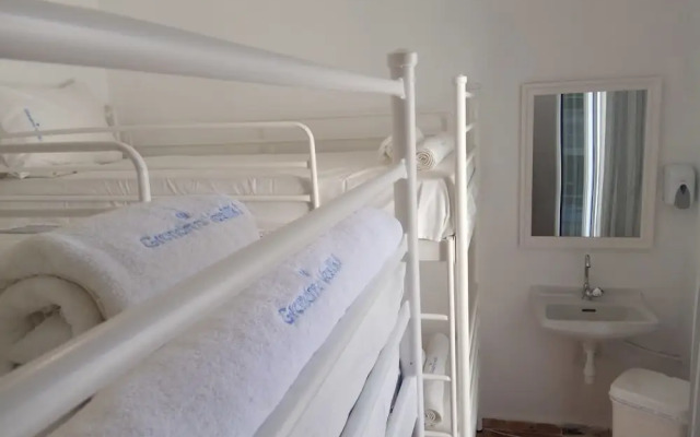 Grandma Vasiliki Rooms To Let