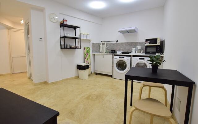 Dacia Residence Apartments