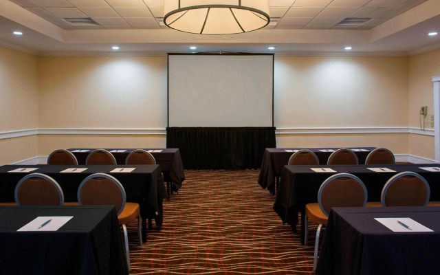 Four Points by Sheraton Suites Tampa Airport Westshore