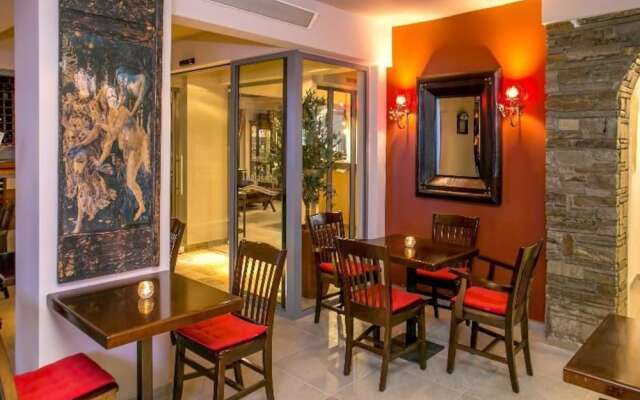 Royal Taal Inn