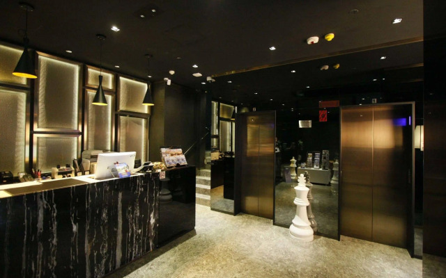 Noble Park Hotel