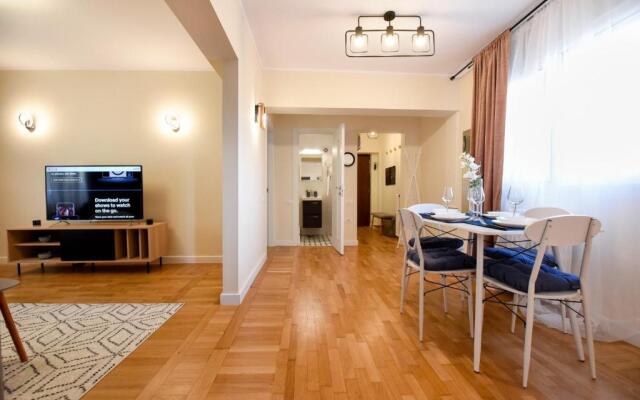 THE DREAM Apartment - Near Radisson Hotel